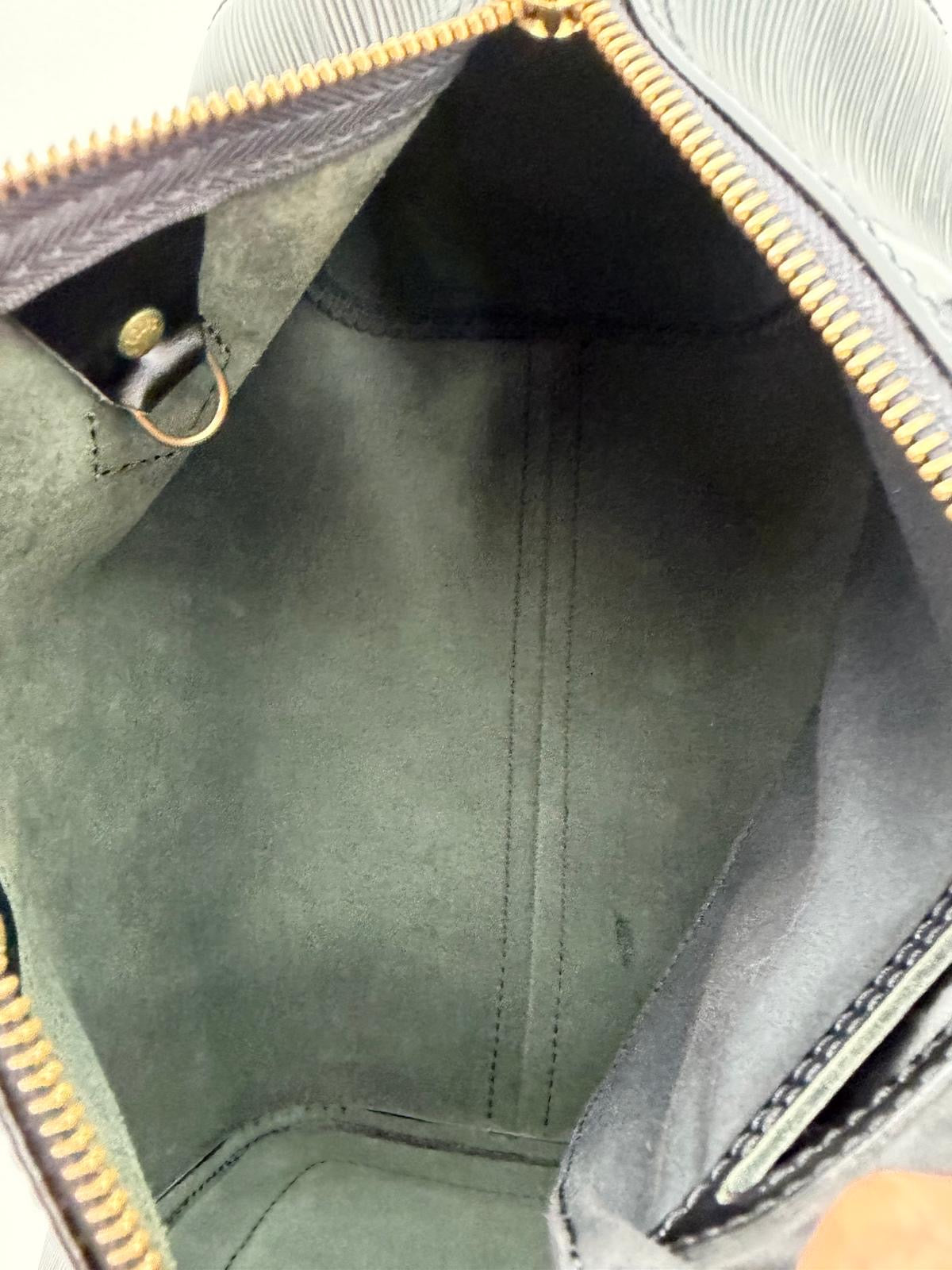 Louis Vuitton Epi Speedy